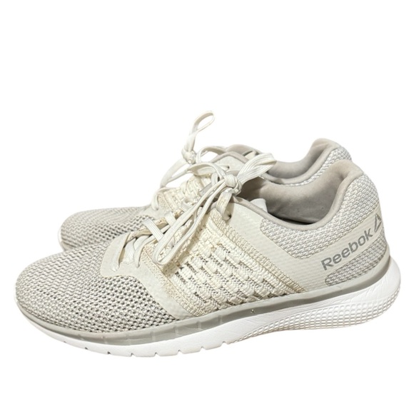 Reebok Shoes - Reebok prime runner size 8 sporty athletic athleisure preppy classic casual 90’s